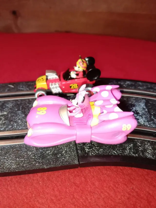 CARRERA GO SCALEXTRIC COCHES MICKEY MOUSE