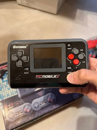 Consola FC Mobile II Hyperkin PAL-I