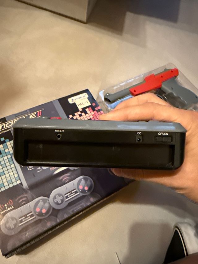 Consola FC Mobile II Hyperkin PAL-I