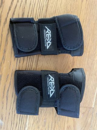 Rodilleras y Muñequeras Patinaje Talla M