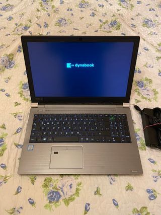 PC NOTEBOOK Toshiba z50-E 15.6" i7 32/1TB C. Nuovo