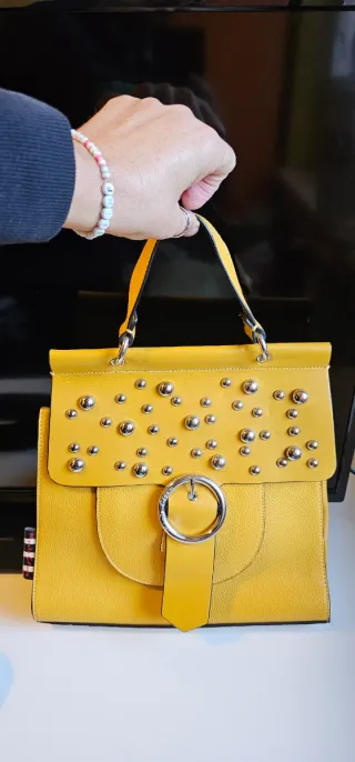 Borsa Manila Grace Maida finta pelle borchie