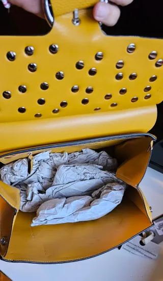 Borsa Manila Grace Maida finta pelle borchie