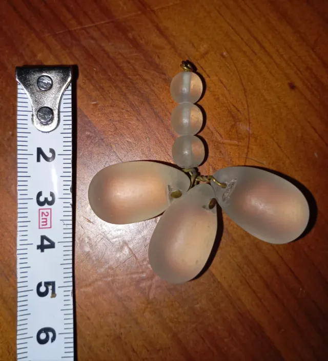 Lágrimas antigas de cristal opaco