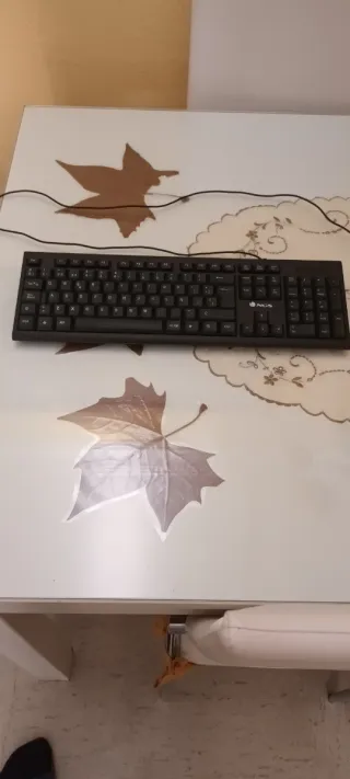 Teclado de ordenador negro