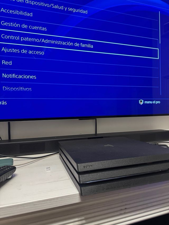 PS4 Pro  1TB Negra con caja