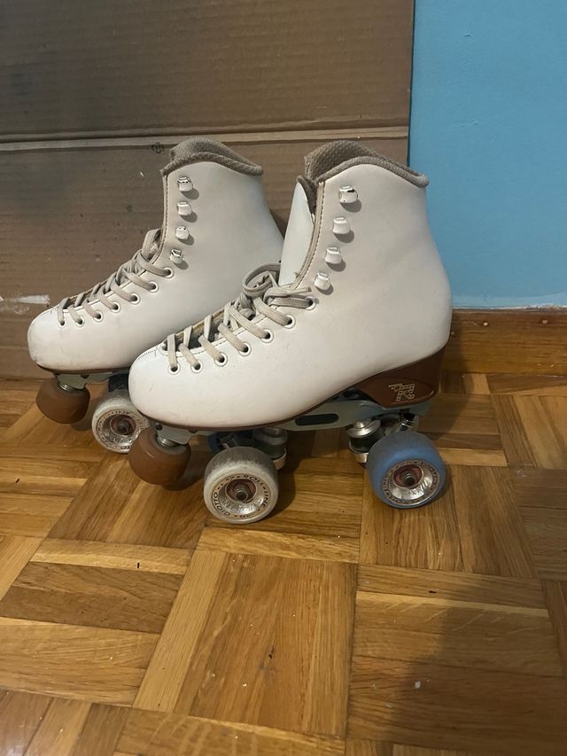 patines de patinaje artístico