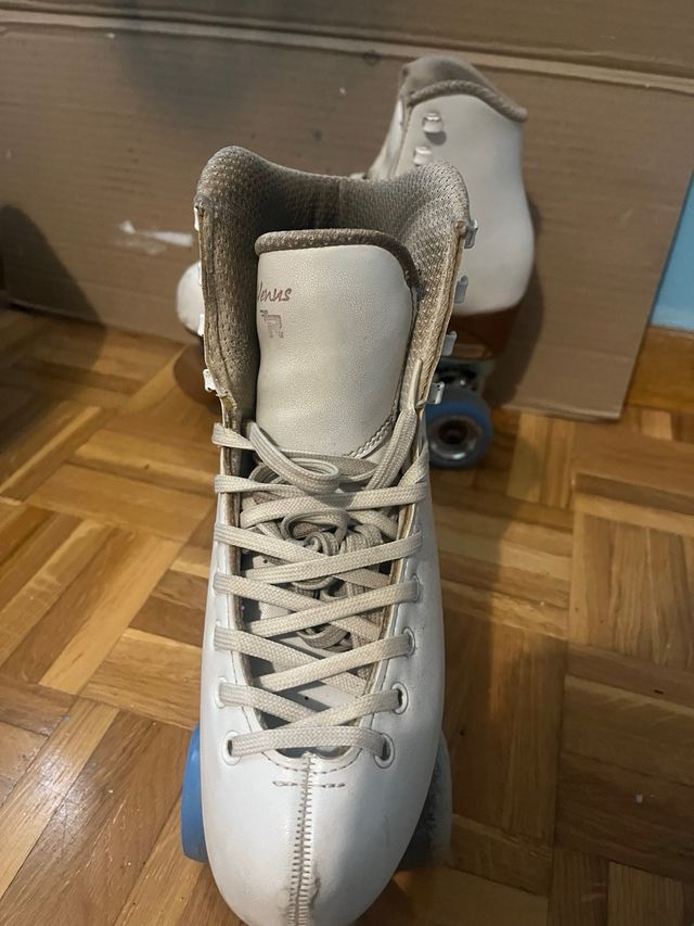 patines de patinaje artístico