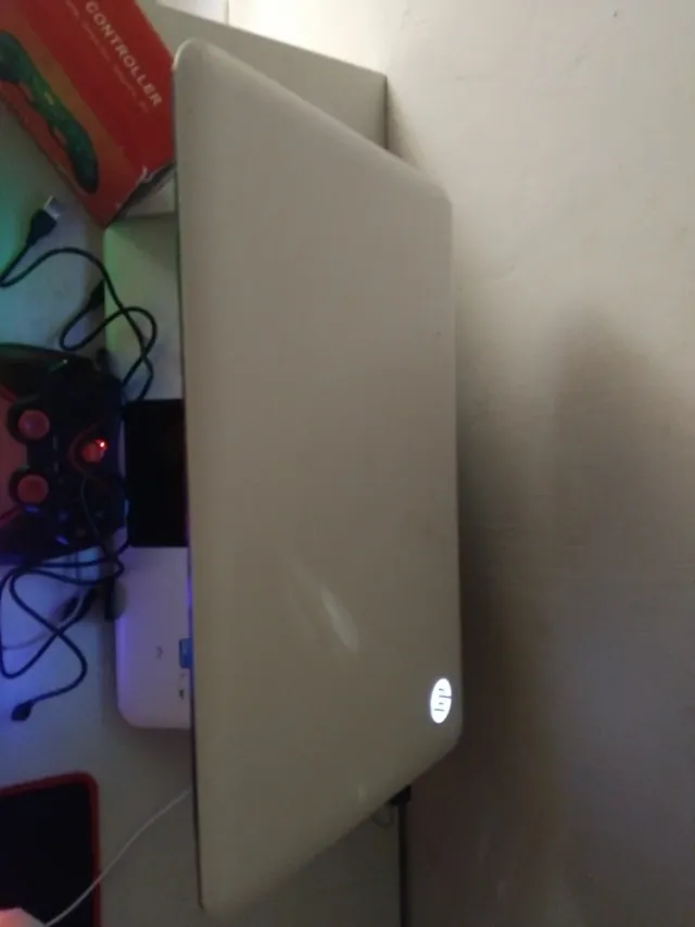 Ordenador portátil con teclado RGB