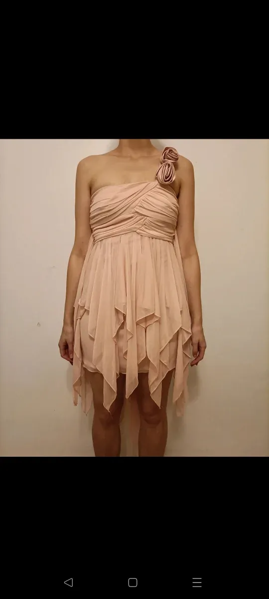 Precioso vestido de gala rosa