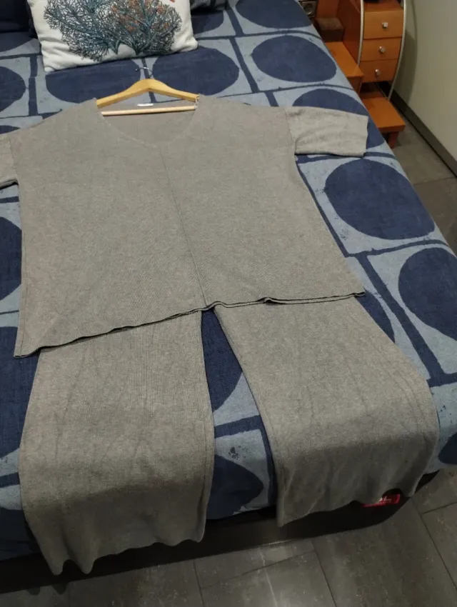 Conjunto Punto Leties Gris Talla Única