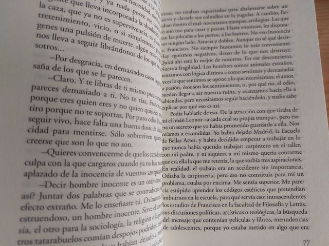 En la orilla (Narrativas Hispanicas) (Spanish E...