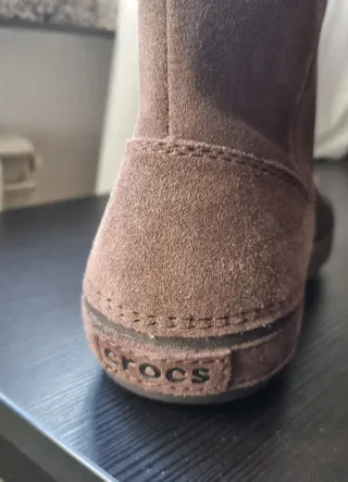 Stivali crocs berryessa tall marroni w6