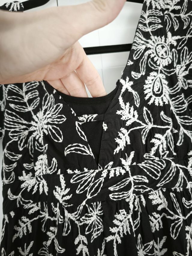 Vestido largo Zara bordado negro y blanco T.XS