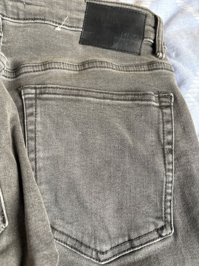 Pantalón vaquero gris Mango Talla 44