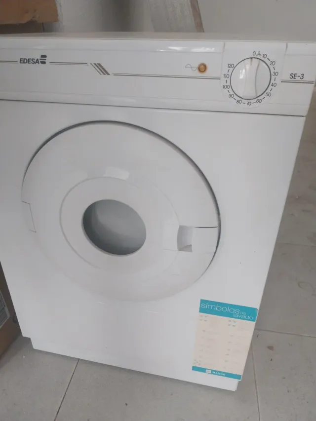 Secadora EDESA SE-3 pequeña 3kg