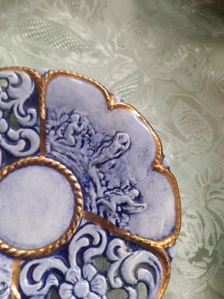 Coppia Piatti Antichi Decorati Oro