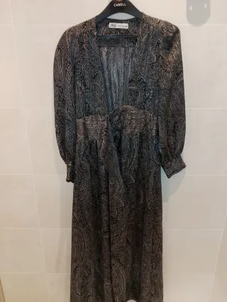 Vestido largo estampado Zara