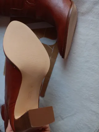 Botas altas piel Zara marrones sin estrenar