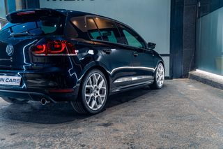 Volkswagen Golf GTI 35 Aniversario (2011)
