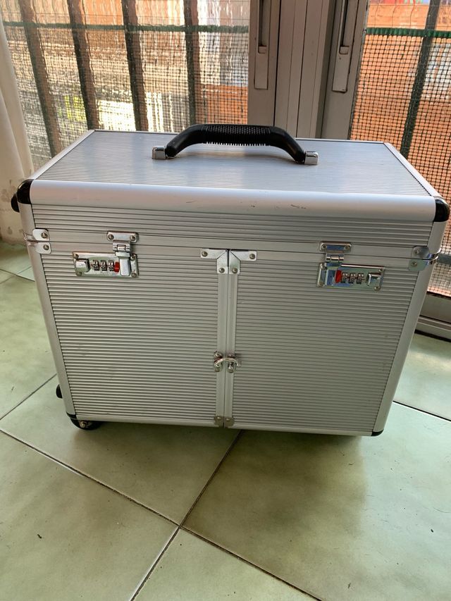 Maletín profesional con ruedas grande