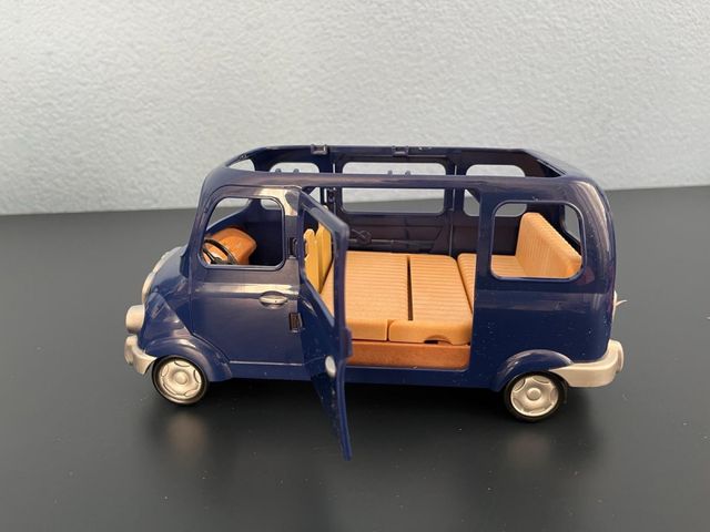 Coche Sylvanian Families sin techo