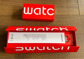 Swatch modelo POWDER PLUM (modelo LL126)