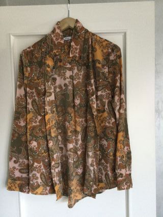 Blusa estampada paisley