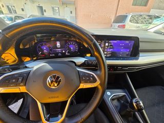 volkswagen golf variant 8