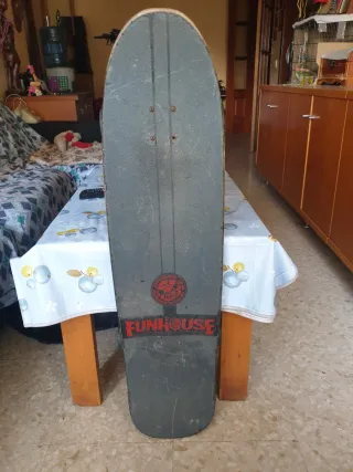 Monopatín Santa Cruz Funhouse