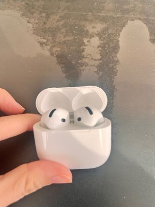 Airpods 4 Blancos