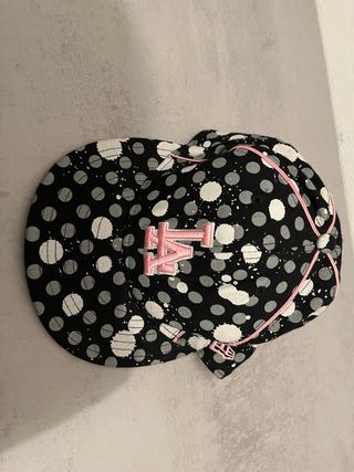 Gorra New Era Negra y Rosa