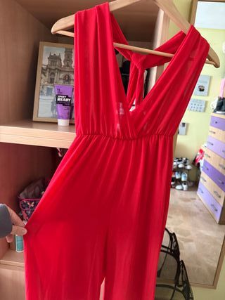 Mono rojo multiposición