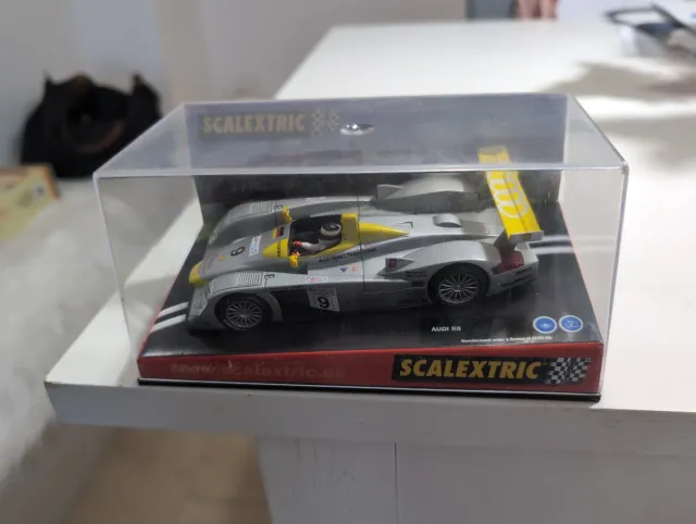 Coche Slot Audi R8 Scalextric