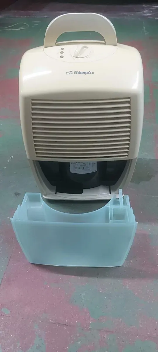 Deshumidificador Orbegozo Blanco y deposito Azul