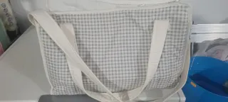 Bolsa de hospital con estampado de perros