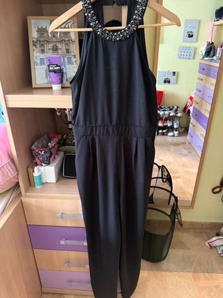 Mono negro cuello halter