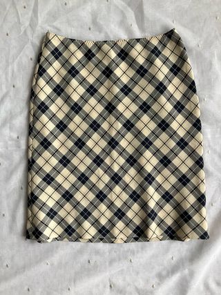 Falda de cuadros beige y azul