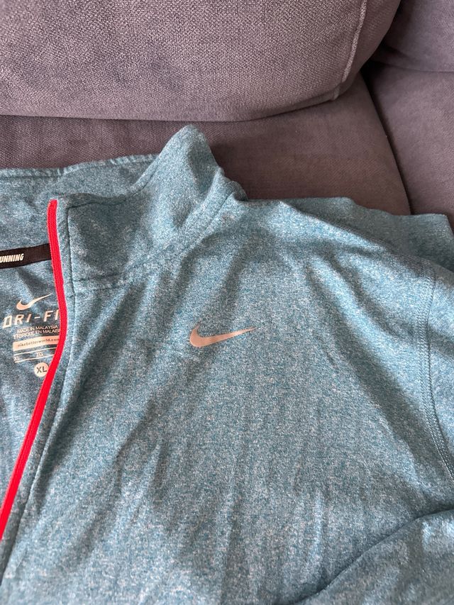 Camiseta Nike Manga Larga Media Cremallera