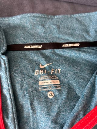 Camiseta Nike Manga Larga Media Cremallera