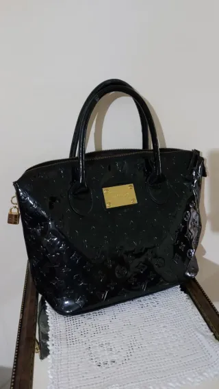 Borsa Louis Vuitton Vernice Nera Oro