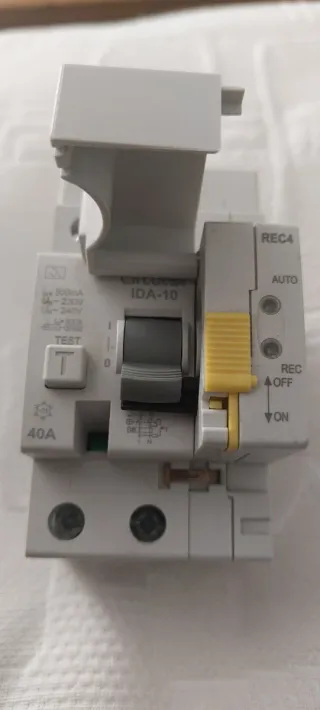 Interruptor Diferencial Autorearmable CIRCUITOR