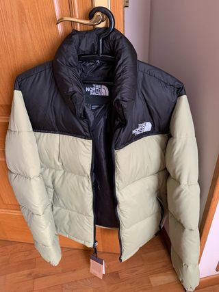 Chaqueta The North Face Plumas Negra y Verde