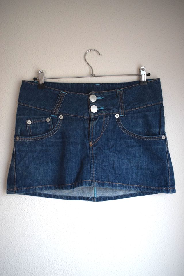 Falda vaquera corta