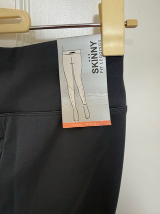 Mallas deportivas mujer grises