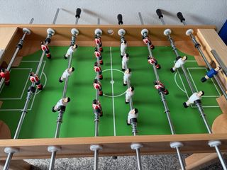 Futbolín profesional de madera