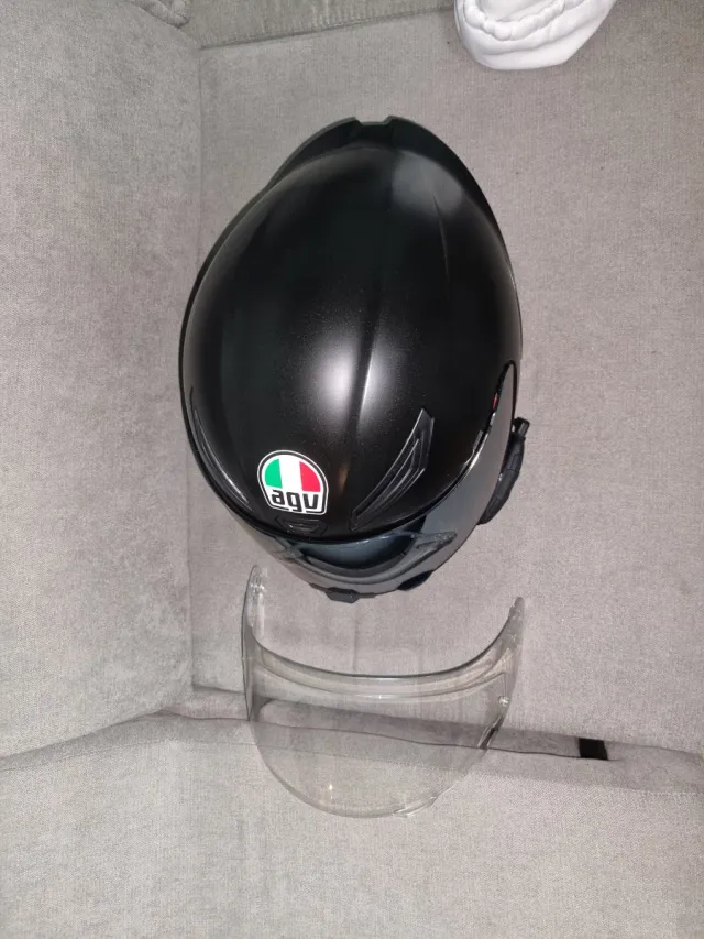 Casco AGV con Intercomunicador Nuevo