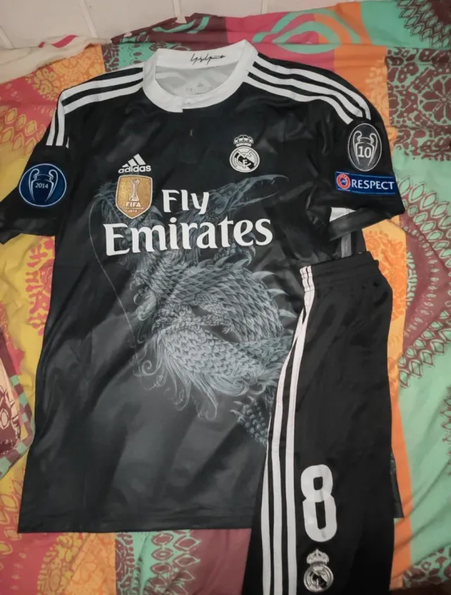Equipación Real Madrid 2014 Dragón