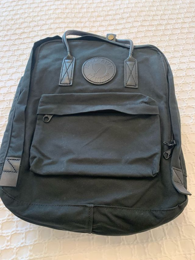 Mochila Fjallraven Negra Asas Piel