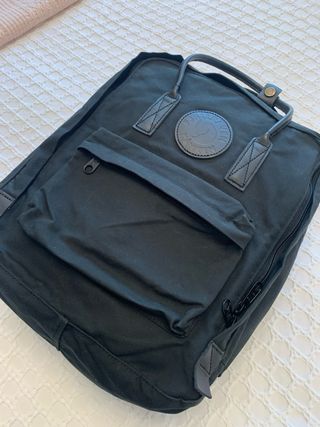 Mochila Fjallraven Negra Asas Piel